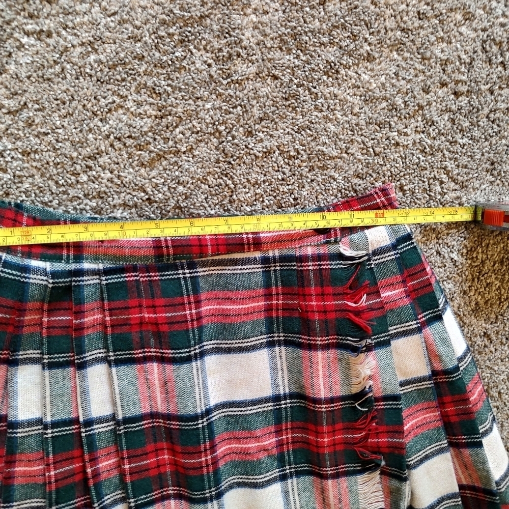 Vintage Rhapsody Scottish Pleated Tartan Pattern Skirt! - Picture 13 of 16